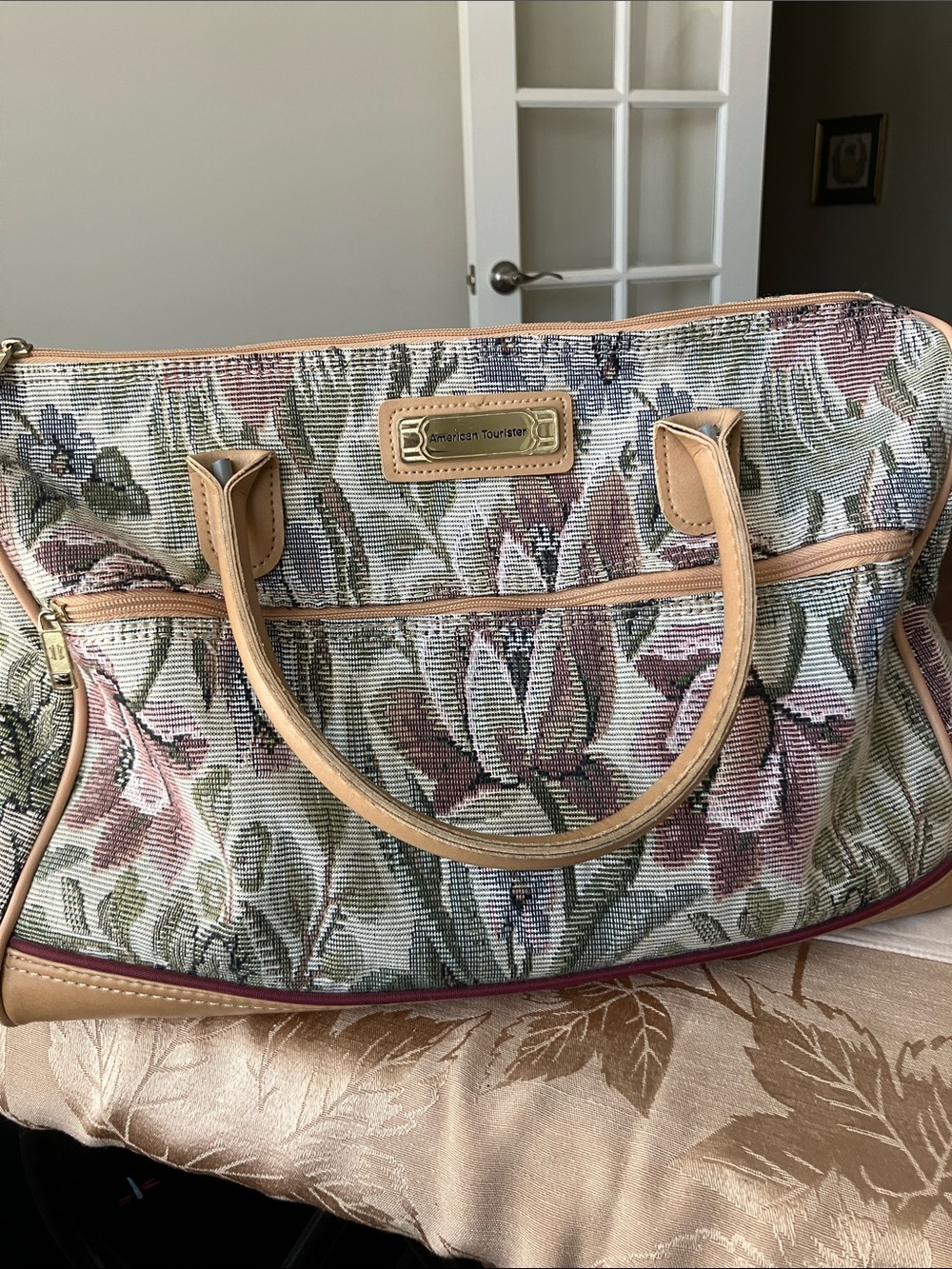 American Tourister Floral Tapestry Travel Bag in Beige, Mauve and Green